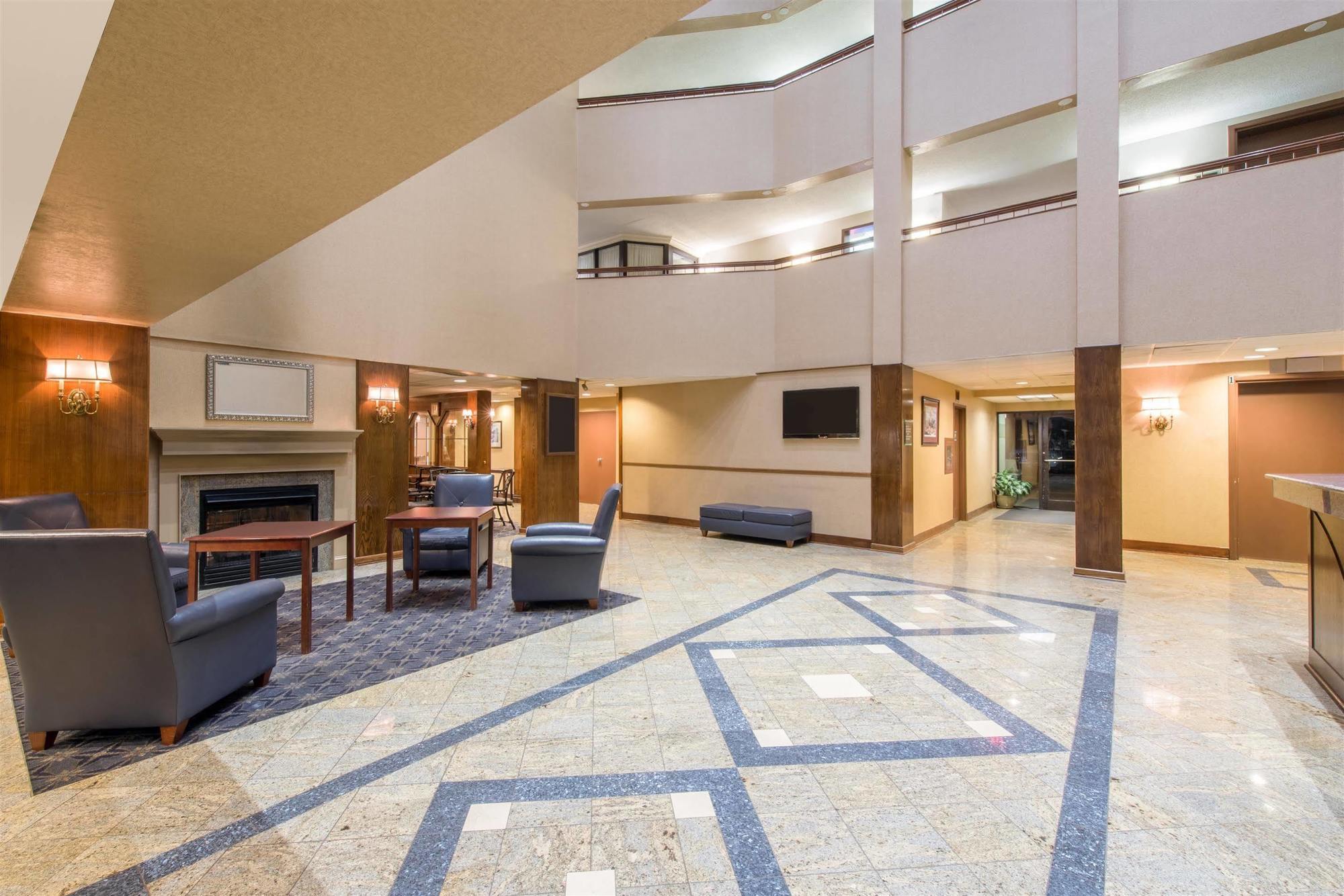 Days Inn By Wyndham Horsham Philadelphia Buitenkant foto