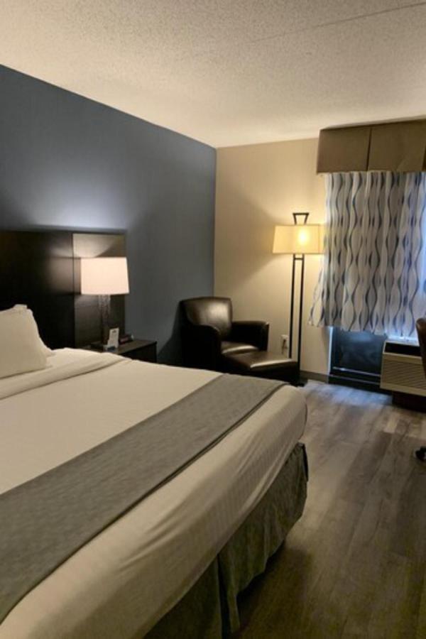 Days Inn By Wyndham Horsham Philadelphia Buitenkant foto